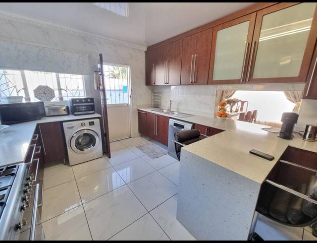 3 BEDROOM HOUSE FOR SALE IN MEYERTON EXT 6